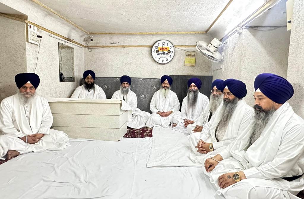 The Chief Granthi of Sachkhand Sri Harmandir Sahib and all the Singh Sahibs the Chief Granthi of Sri Akal Takht Sahib and the Additional Chief Granthi held a special meeting